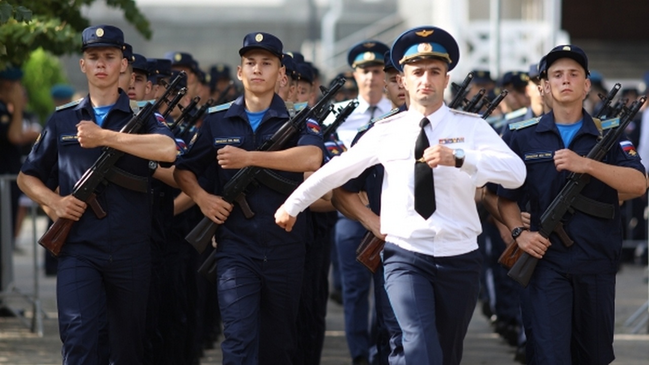 «Мёртвая петля» военного образования