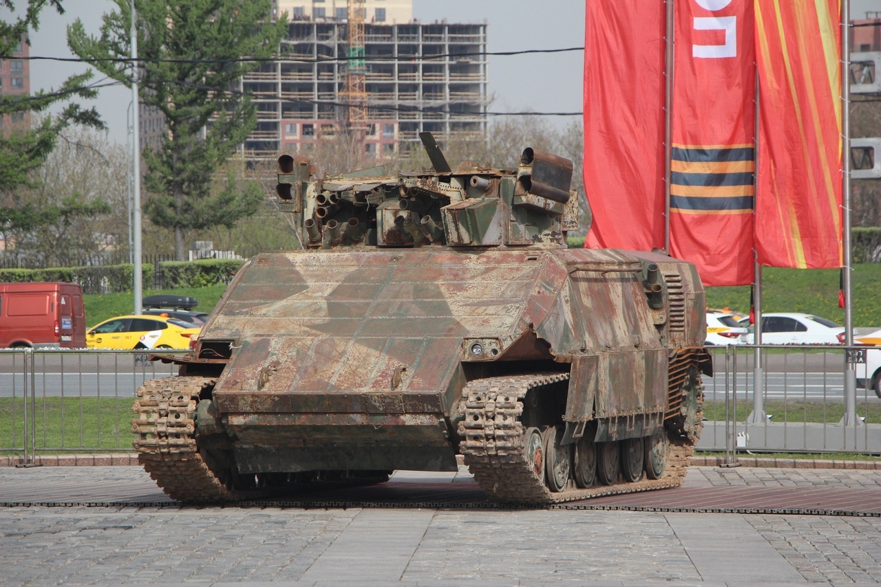 Боевая машина поддержки танков «Азовец».