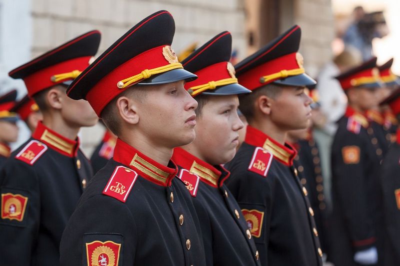 Воспитанники  Тираспольского Суворовского военного училища