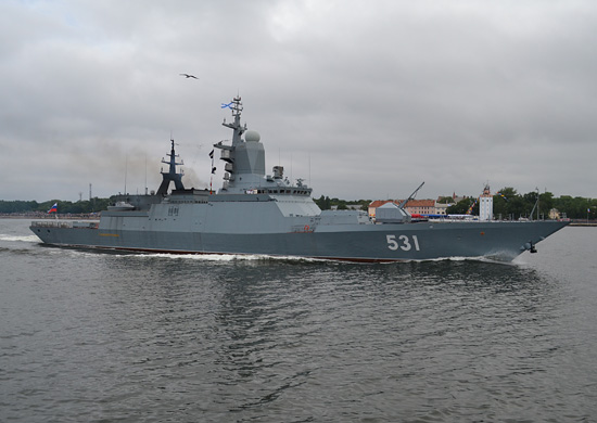 На форуме «Армия-2017» в Кронштадте завершился показ вооружения и военной техники ВМФ России На форуме «Армия-2017» в Кронштадте завершился показ вооружения и военной техники ВМФ России