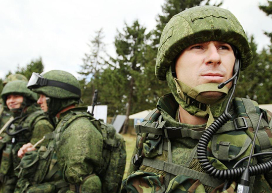 На российской военной базе в Армении проходят командирские сборы На российской военной базе в Армении проходят командирские сборы