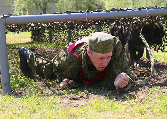 На российской военной базе в Армении приступили к подготовке кинологов инженерных подразделений На российской военной базе в Армении приступили к подготовке кинологов инженерных подразделений