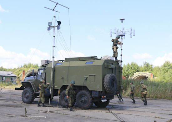 На полигоне Прудбой начались специальные учения войск РЭБ на новейшей технике На полигоне Прудбой начались специальные учения войск РЭБ на новейшей технике