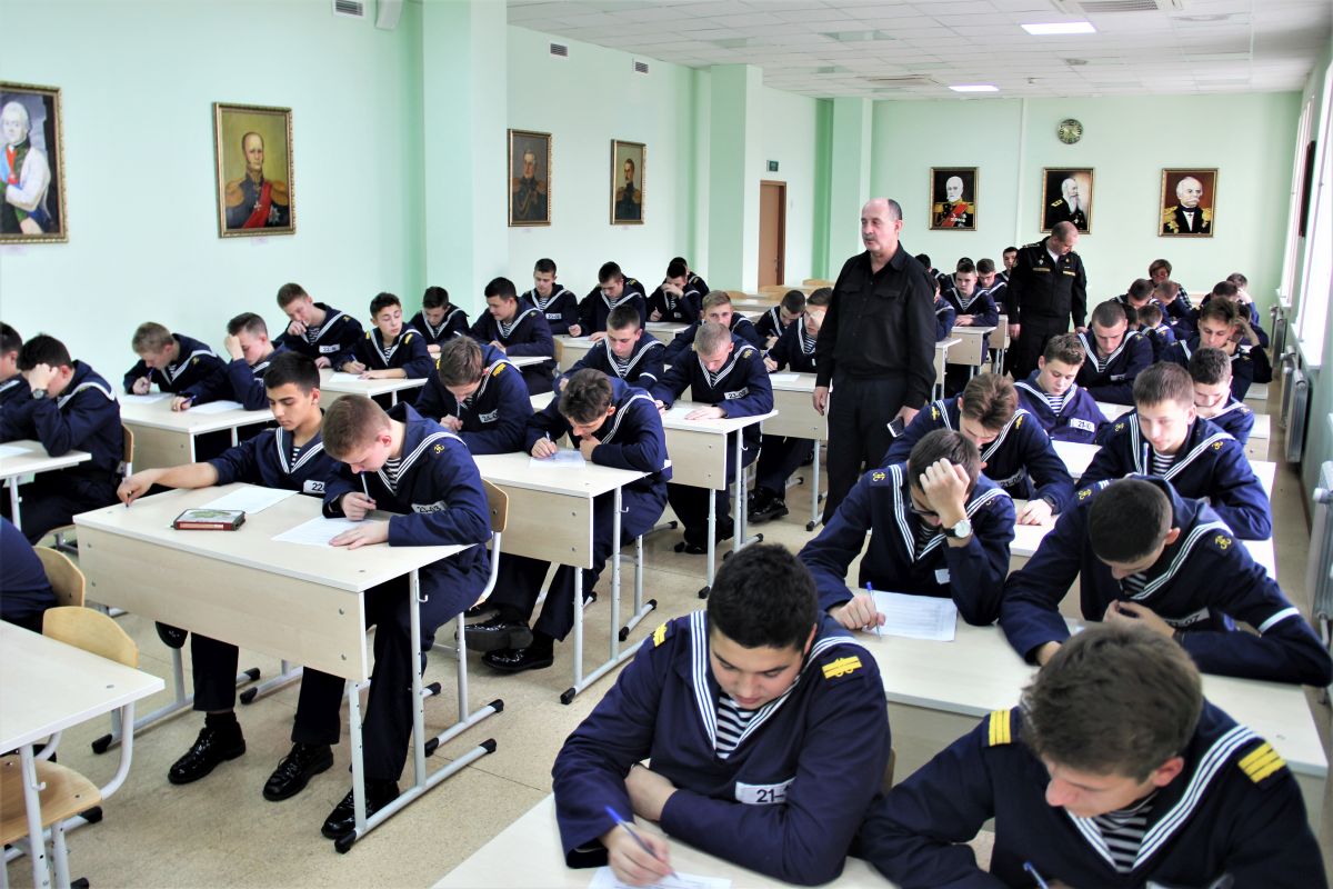 У нахимовцев страны началось профориентационное анкетирование У нахимовцев страны началось профориентационное анкетирование