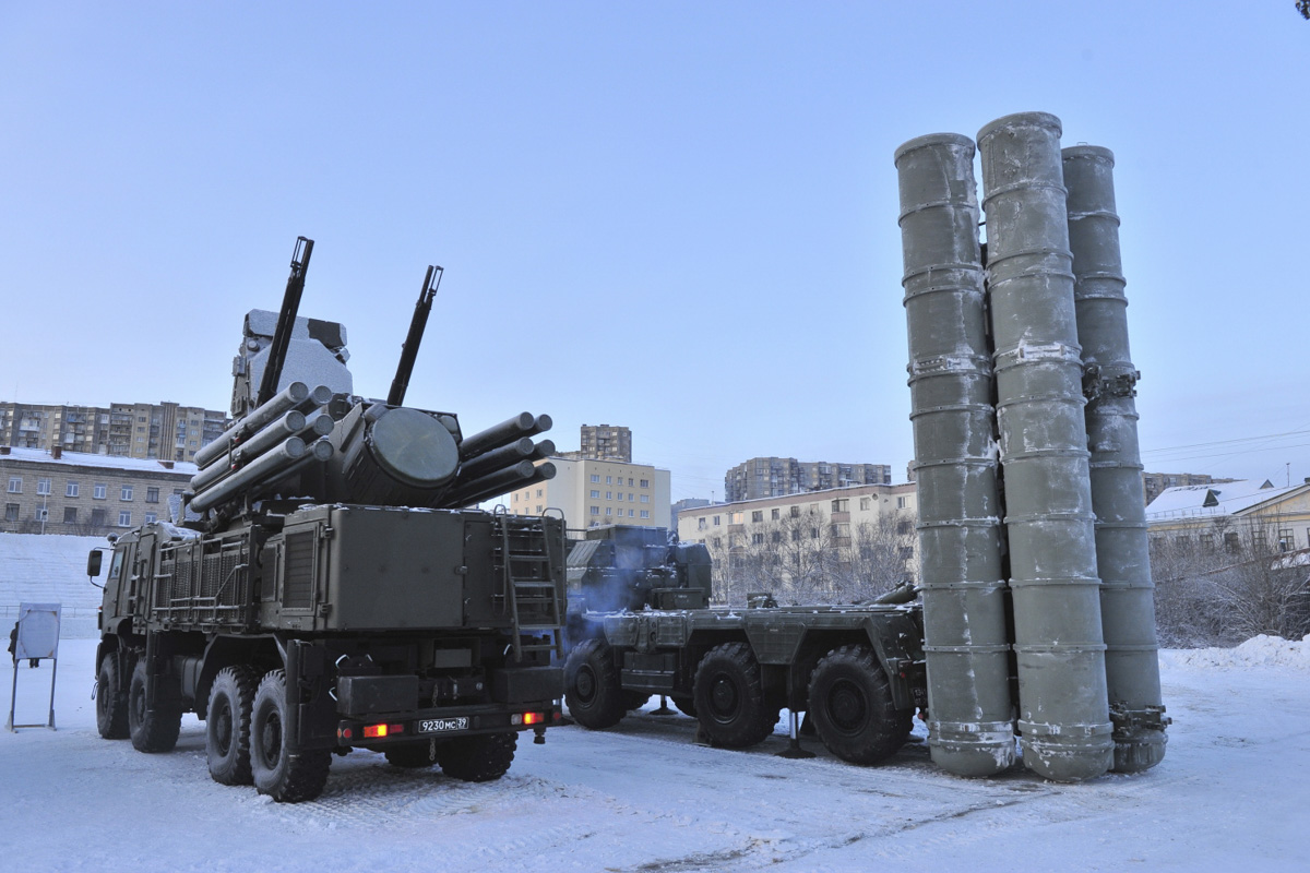 На Северном флоте состоялся хоккейный матч между командами «К-21» и «Легенды хоккея» На Северном флоте состоялся хоккейный матч между командами «К-21» и «Легенды хоккея»