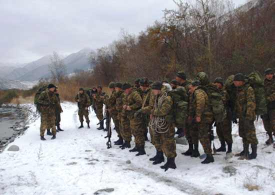 На высокогорном полигоне Памбак началась подготовка разведчиков российской военной базы в Армении На высокогорном полигоне Памбак началась подготовка разведчиков российской военной базы в Армении