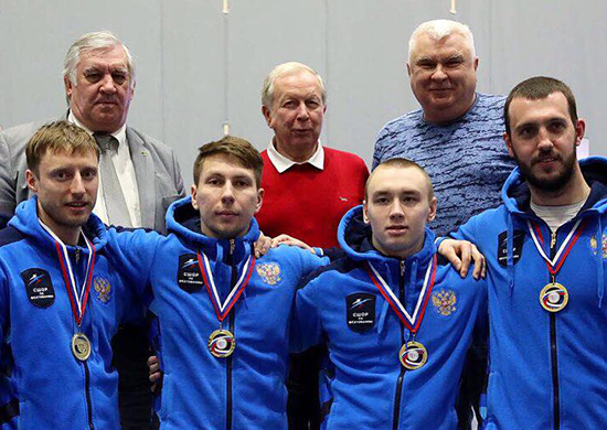 Команда армейского саблиста Анатолия Костенко стала победителем чемпионата России по фехтованию в команде Команда армейского саблиста Анатолия Костенко стала победителем чемпионата России по фехтованию в команде
