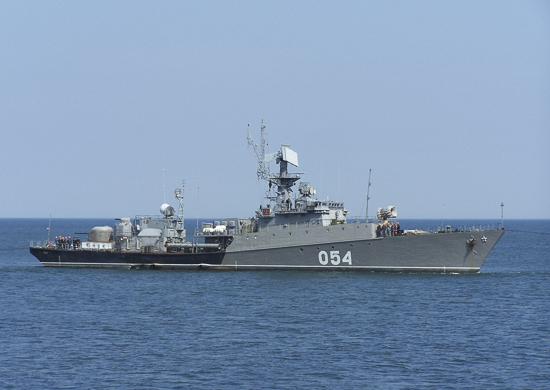 МПК Черноморского флота «Ейск» и «Касимов» выполнили поиск и уничтожение подлодки условного противника МПК Черноморского флота «Ейск» и «Касимов» выполнили поиск и уничтожение подлодки условного противника