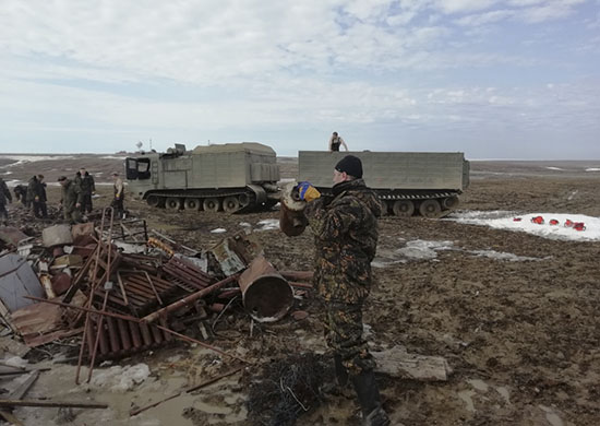 Экологи Северного флота при утилизации металлолома обнаружили немецкую бочку времён Второй мировой войны Экологи Северного флота при утилизации металлолома обнаружили немецкую бочку времён Второй мировой войны