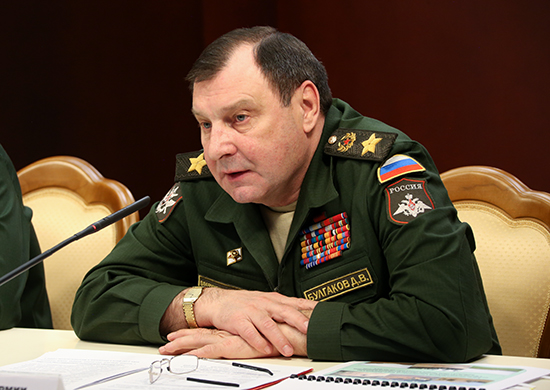 Замминистра обороны России генерал армии Дмитрий Булгаков вручил дипломы выпускникам Вольского филиала Военной академии МТО Замминистра обороны России генерал армии Дмитрий Булгаков вручил дипломы выпускникам Вольского филиала Военной академии МТО