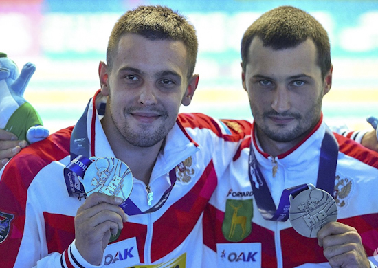 Армейский прыгун в воду Александр Бондарь стал серебряным пизером чемпионата мира в синхронных прыжках в воду с вышки Армейский прыгун в воду Александр Бондарь стал серебряным пизером чемпионата мира в синхронных прыжках в воду с вышки