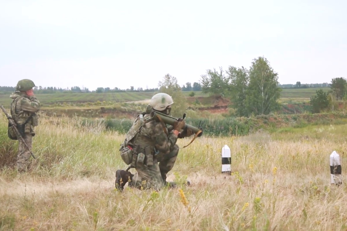 В Поволжье завершилась проверка боеготовности войск ЦВО с привлечением более 9000 военнослужащих В Поволжье завершилась проверка боеготовности войск ЦВО с привлечением более 9000 военнослужащих