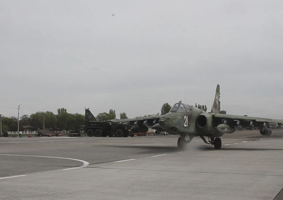 Российские штурмовики Су-25 были задействованы в учении Вооруженных сил Киргизии Российские штурмовики Су-25 были задействованы в учении Вооруженных сил Киргизии