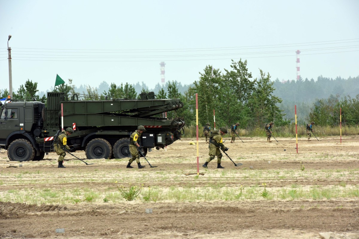 Иран планирует принять участие в конкурсах военных инженеров в следующем году Иран планирует принять участие в конкурсах военных инженеров в следующем году
