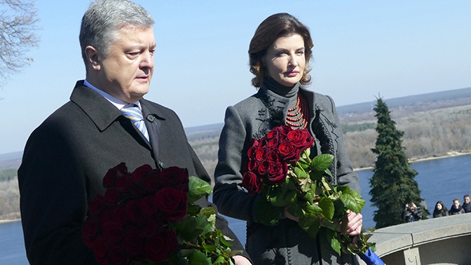 Порошенко освистали на встрече с избирателями в Киеве