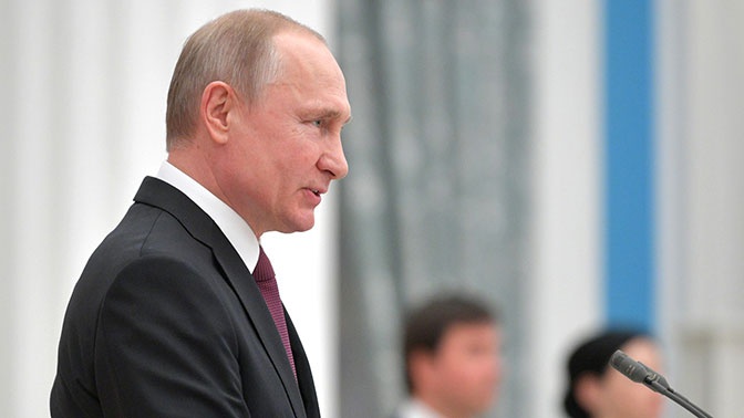 Путин поручил обеспечить участие команды РФ в Олимпиаде-2020 Путин поручил обеспечить участие команды РФ в Олимпиаде-2020