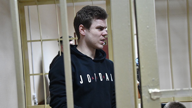 Кокорин написал письмо болельщикам из СИЗО Кокорин написал письмо болельщикам из СИЗО