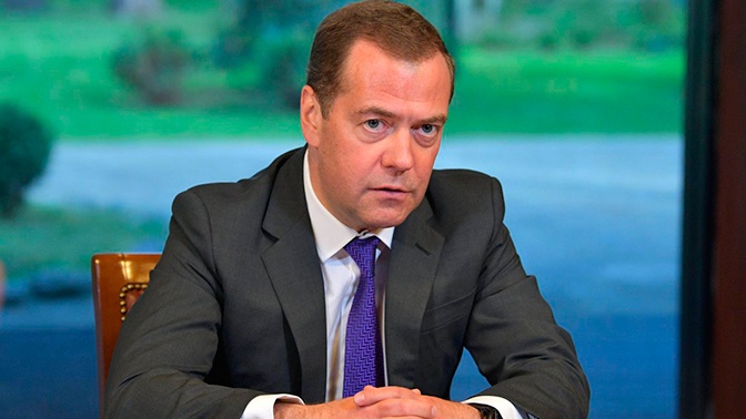 Медведев распорядился провести всероссийскую диспансеризацию Медведев распорядился провести всероссийскую диспансеризацию