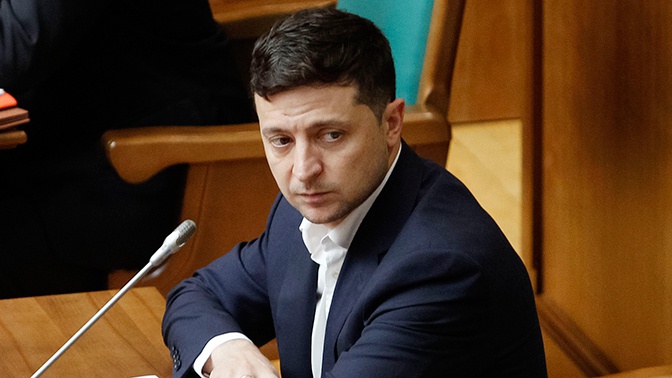 Зеленский запретил военным возглавлять Минобороны Украины Зеленский запретил военным возглавлять Минобороны Украины