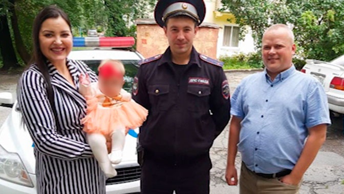 Успеть за 4 минуты: полицейские доставили младенца в больницу во Владивостоке, минуя пробки Успеть за 4 минуты: полицейские доставили младенца в больницу во Владивостоке, минуя пробки