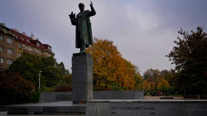 В Праге перенесут памятник маршалу Коневу В Праге перенесут памятник маршалу Коневу