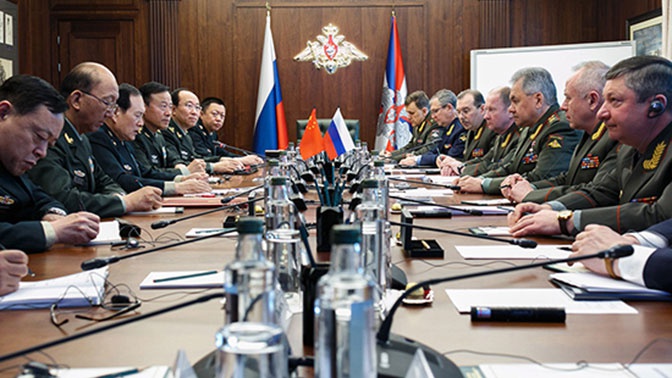 Китай и Россия разработали план сотрудничества в военной сфере Китай и Россия разработали план сотрудничества в военной сфере