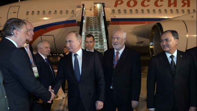 Путин прибыл в Ашхабад