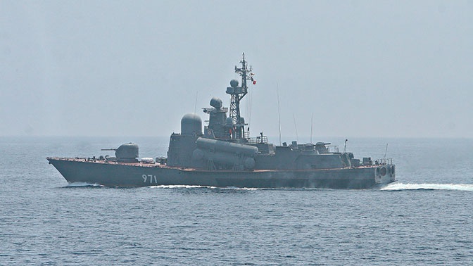 Ракетный катер ВМФ РФ провел артиллерийские стрельбы в Японском море Ракетный катер ВМФ РФ провел артиллерийские стрельбы в Японском море