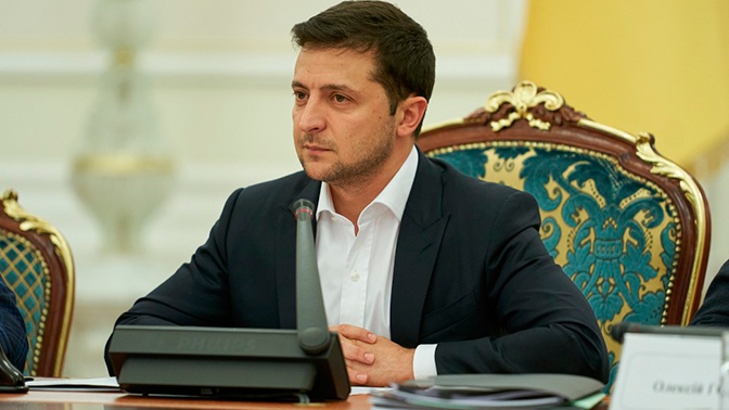 Зеленский поручил организовать украинские войска по стандартам НАТО Зеленский поручил организовать украинские войска по стандартам НАТО