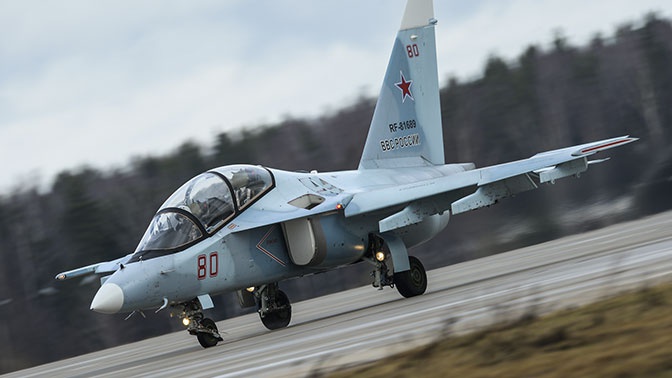 Учебно-боевой самолет Як-130 впервые представят в Дубае Учебно-боевой самолет Як-130 впервые представят в Дубае