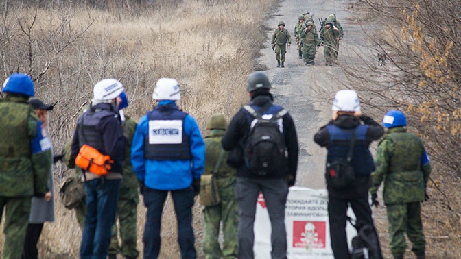 В Кремле прокомментировали планы Киева по вводу миротворцев ООН в Донбасс В Кремле прокомментировали планы Киева по вводу миротворцев ООН в Донбасс