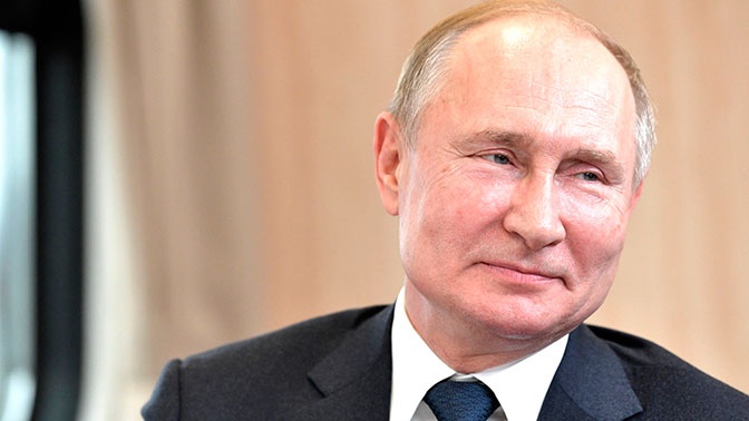 Россияне назвали Путина политиком года Россияне назвали Путина политиком года