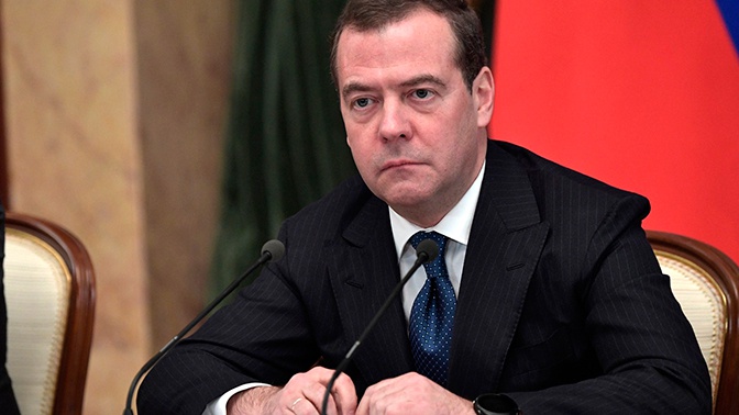 Медведев объяснил, почему российское правительство ушло в отставку Медведев объяснил, почему российское правительство ушло в отставку