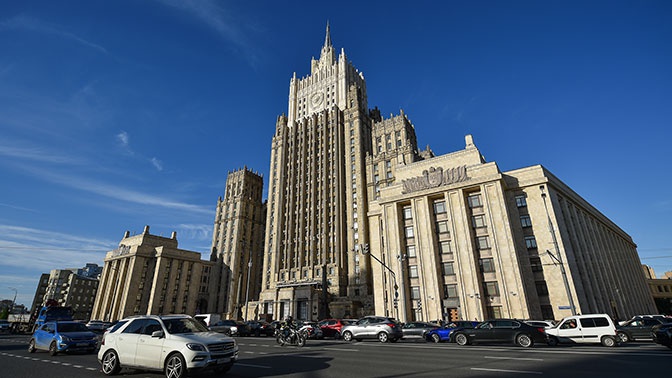 МИД РФ отреагировал на высылку дипломатов из Болгарии МИД РФ отреагировал на высылку дипломатов из Болгарии