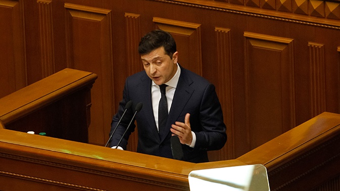 Зеленский объявил о закрытии границ Украины для ее граждан Зеленский объявил о закрытии границ Украины для ее граждан