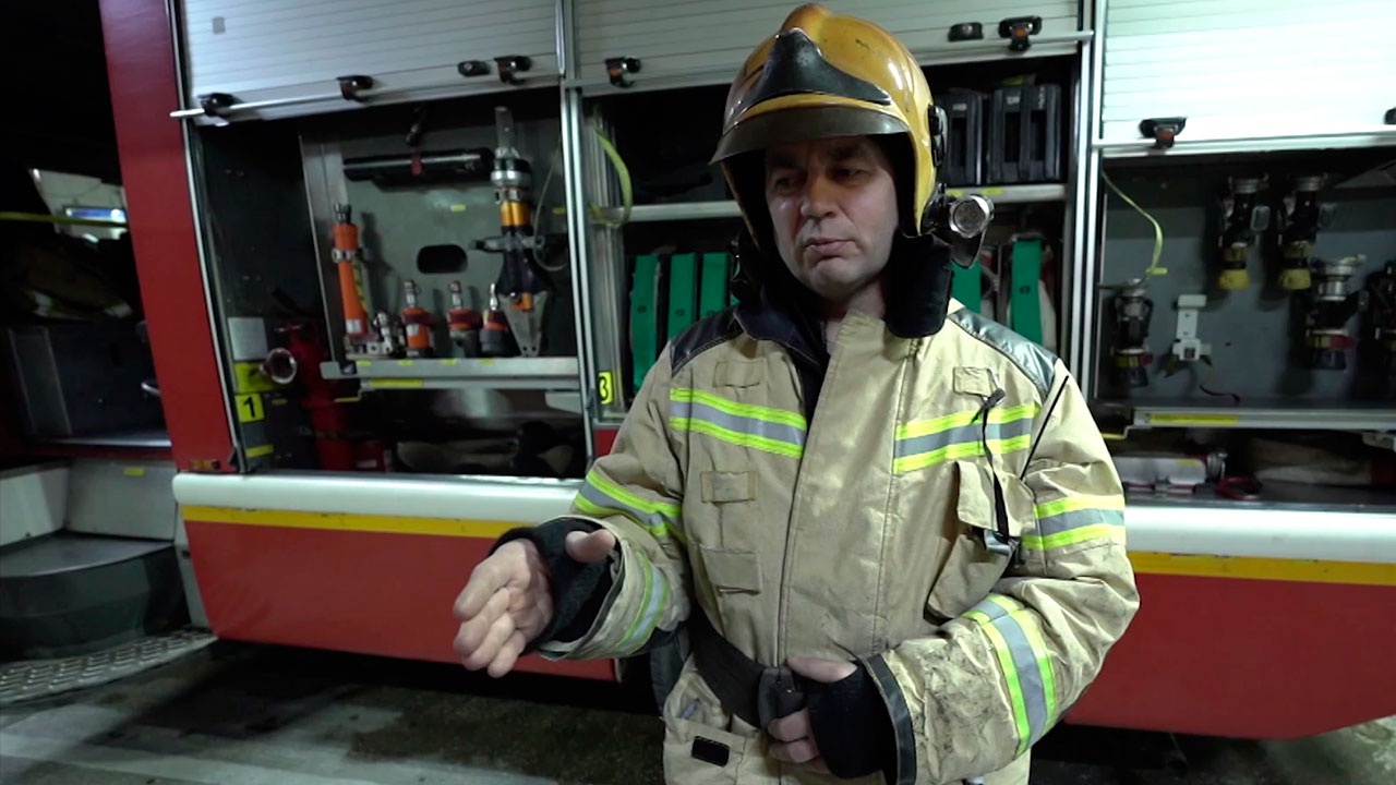 «Из-за халатности»: омский спасатель рассказал о причинах большинства пожаров
