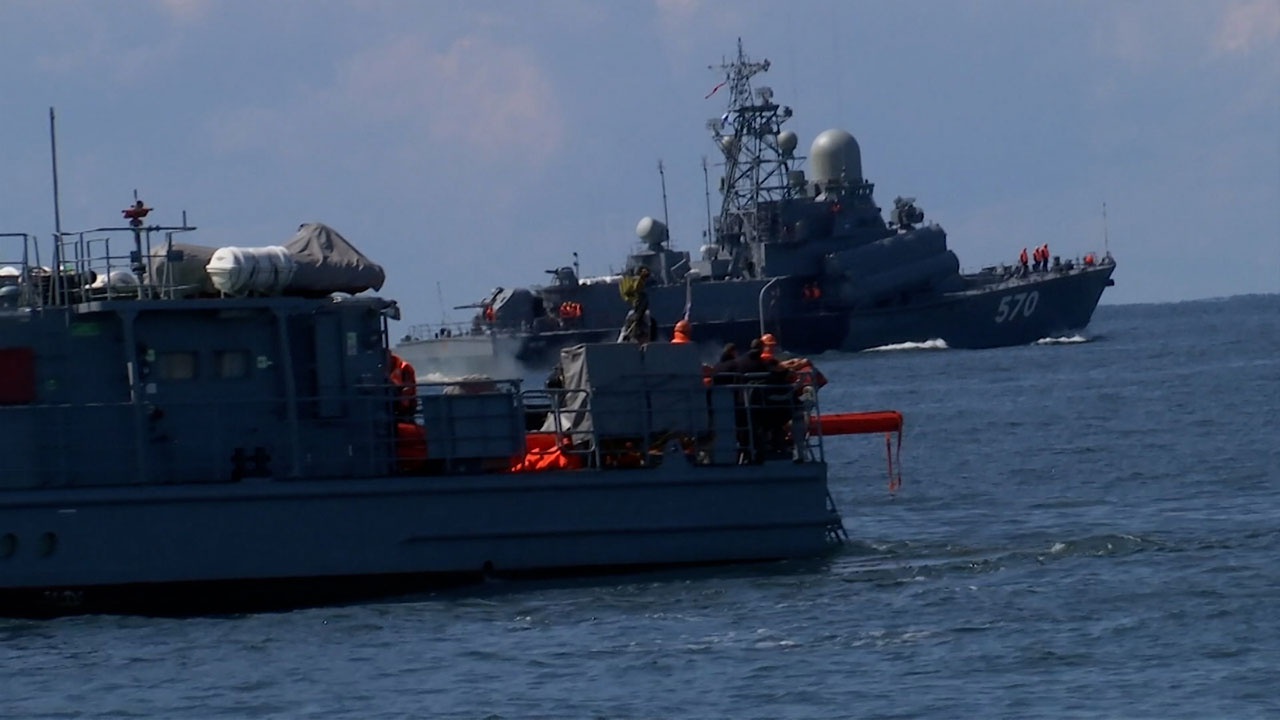 Дело рук не утопающих: спасатели Балтийского флота провели учения в Калининградской области