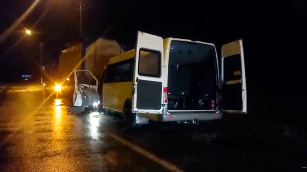 Опубликовано видео с места смертельного ДТП с автобусом и грузовиком под Владимиром