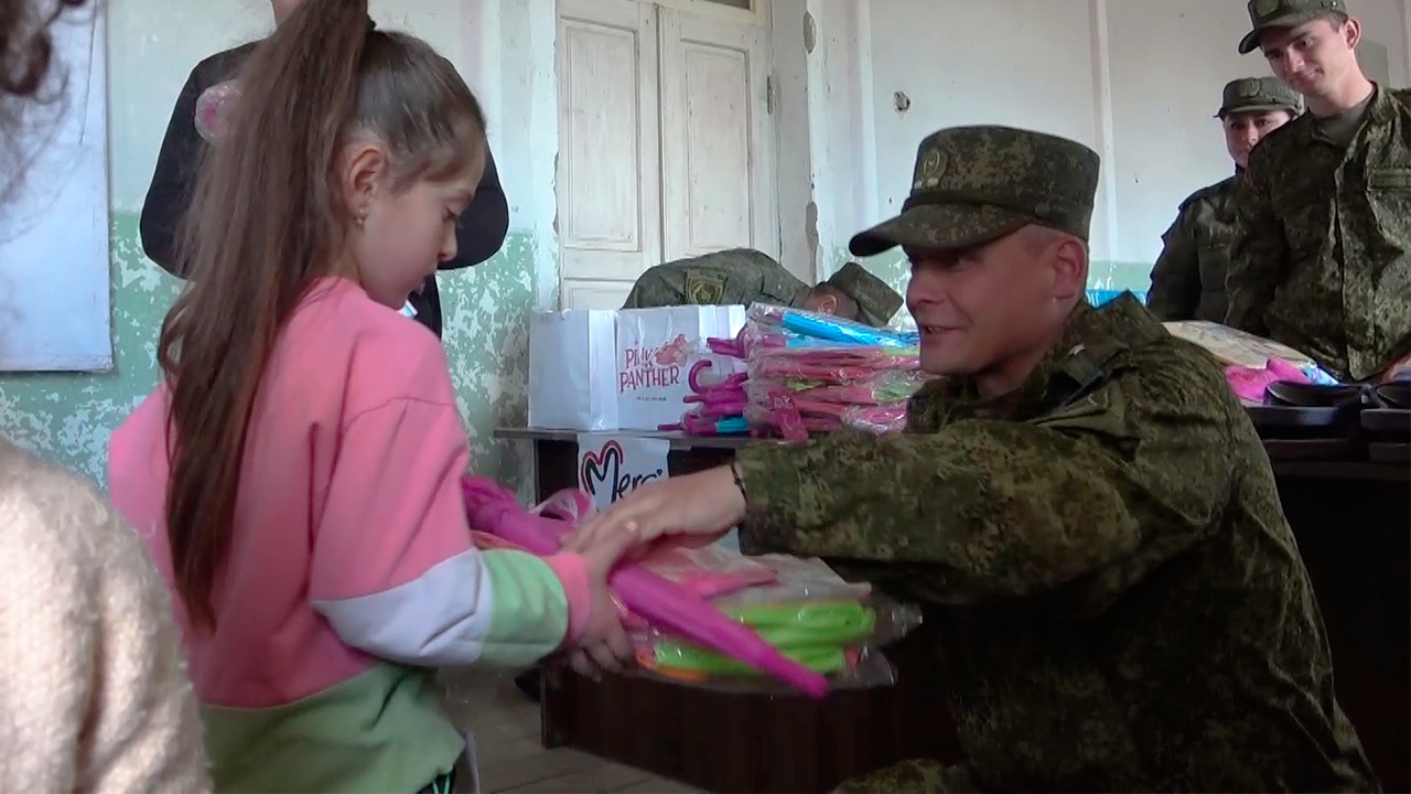 Миротворцы РФ выдали крупную партию гуманитарного груза нуждающимся в Карабахе