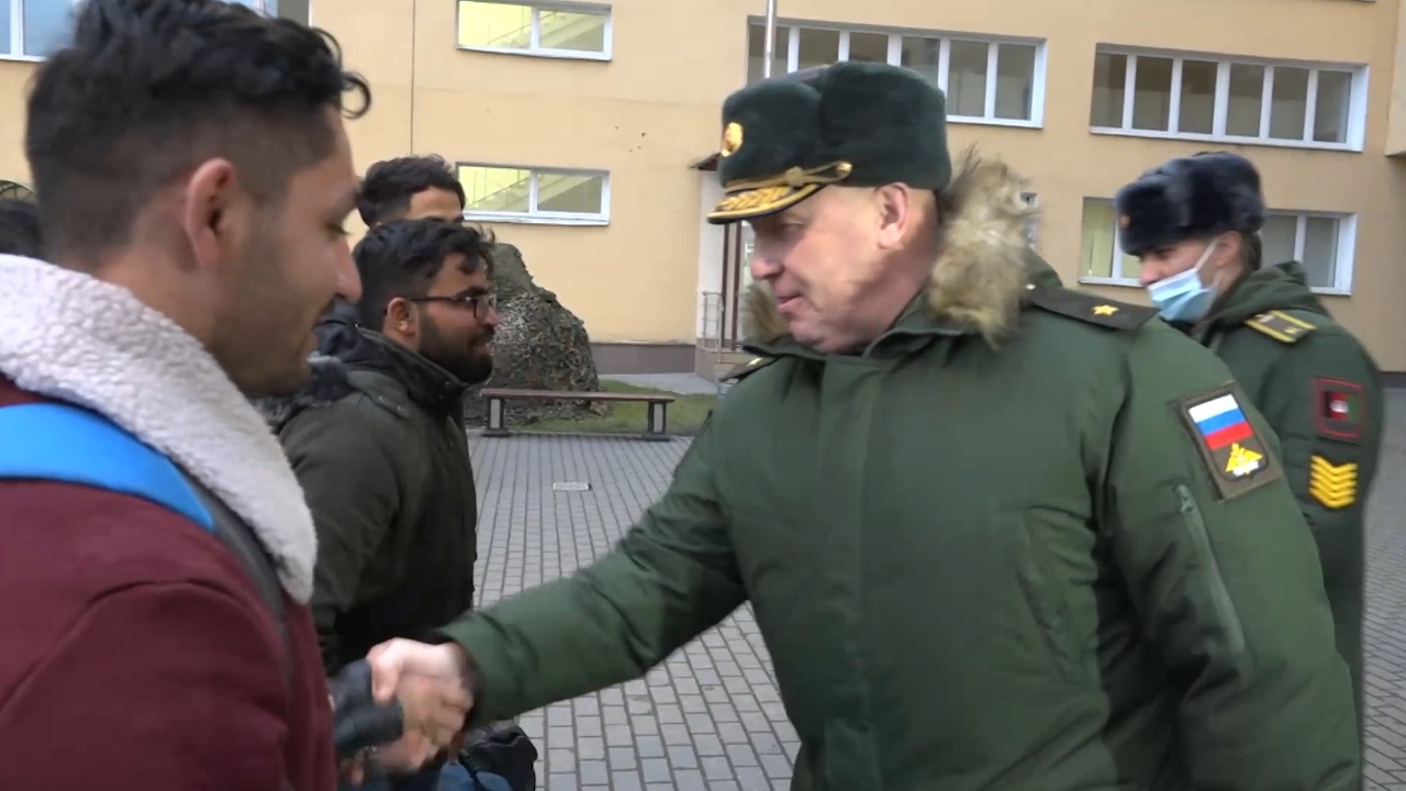 Эвакуированные афганские курсанты, обучающиеся в вузах МО РФ, прибыли в Петербург