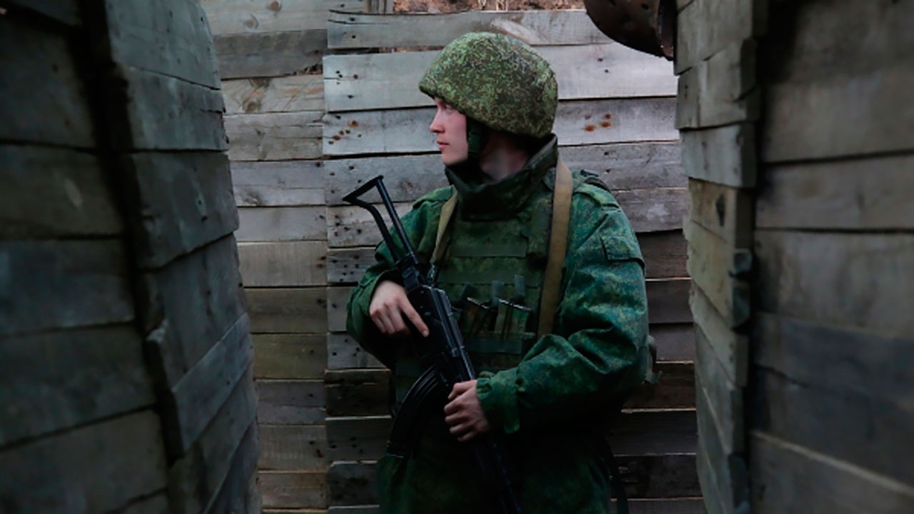 Захарова обвинила Украину в призывах решить проблему Донбасса силой