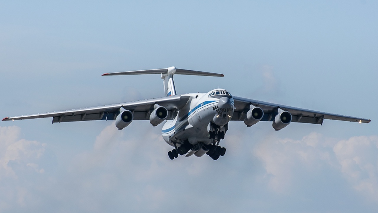 Самолеты ВТА России с эвакуированными гражданами вылетели из Кабула