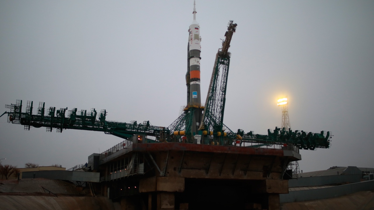 На Байконуре готовят «Союз» с космическими туристами к запуску