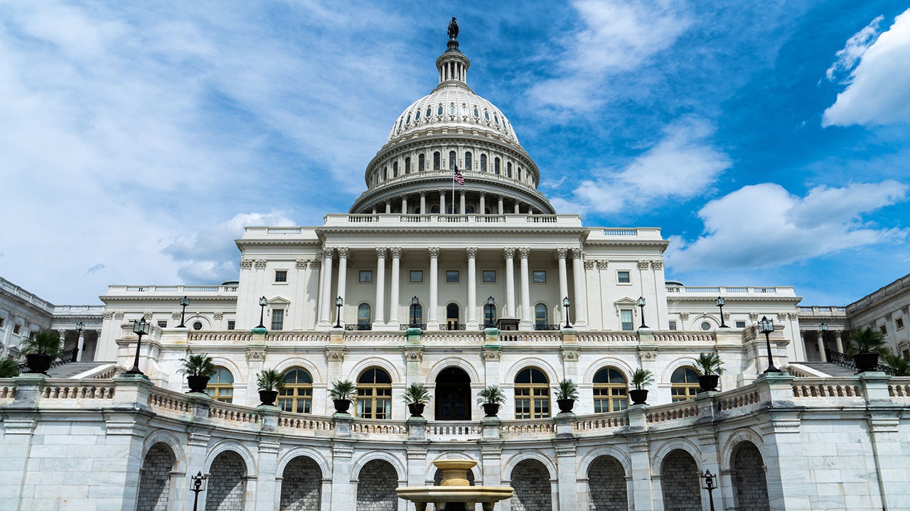 СМИ: США изучают возможность санкций против РФ из-за Украины СМИ: США изучают возможность санкций против РФ из-за Украины