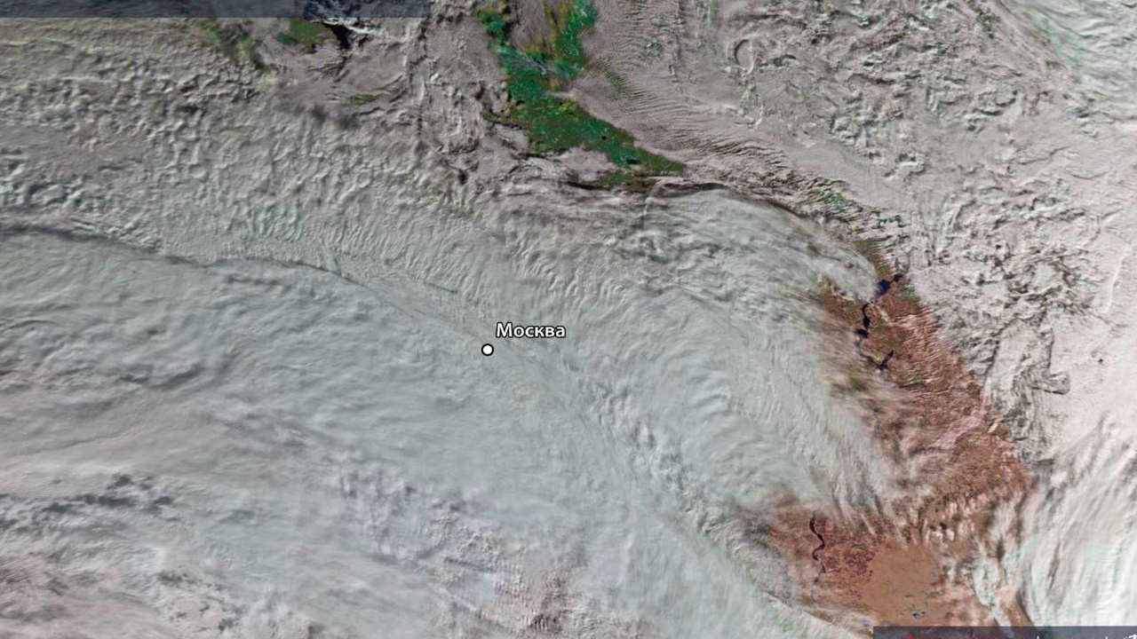 Роскосмос показал снимки циклона «Мартина» над Москвой