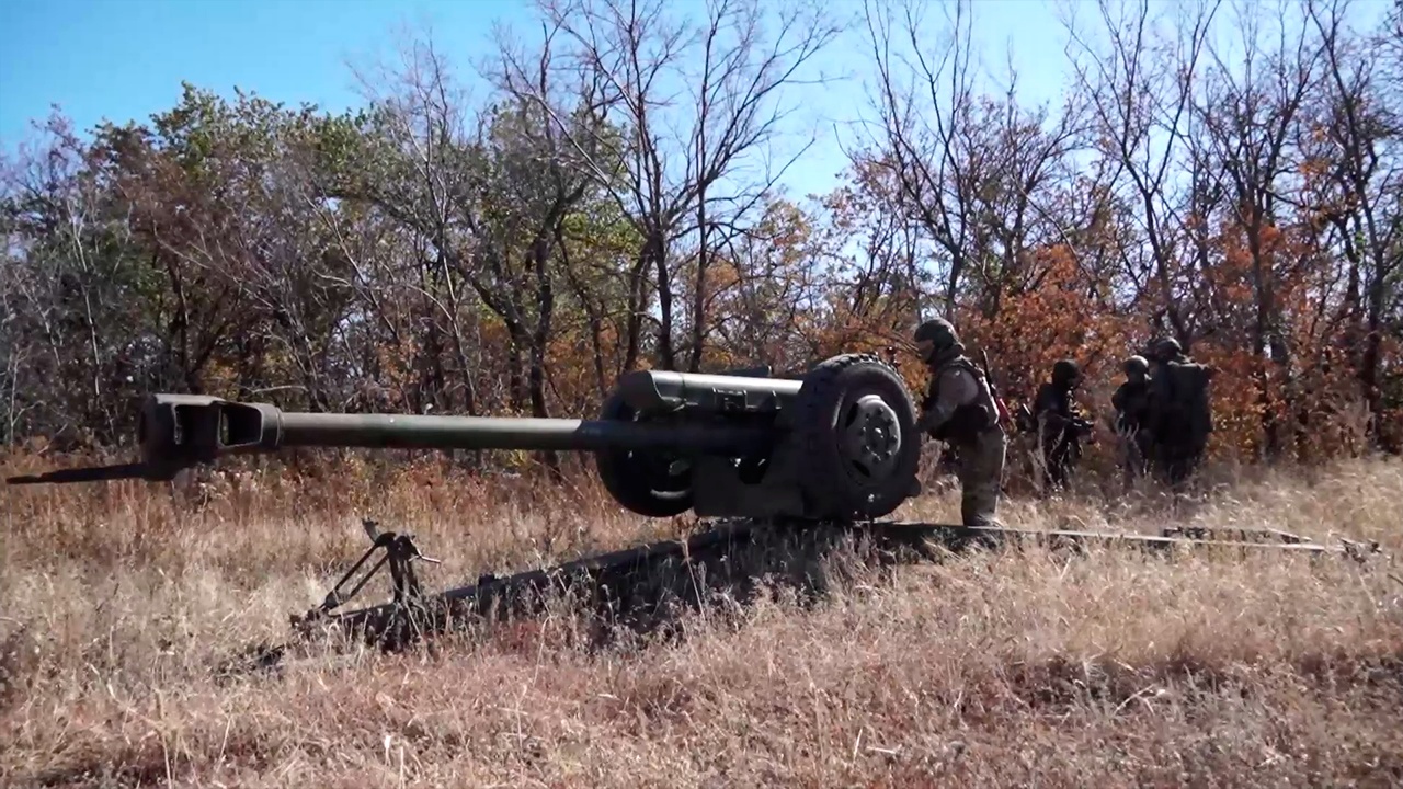 ВС РФ огнем Д-30 уничтожили бронеавтомобиль «Казак» и десант ВСУ