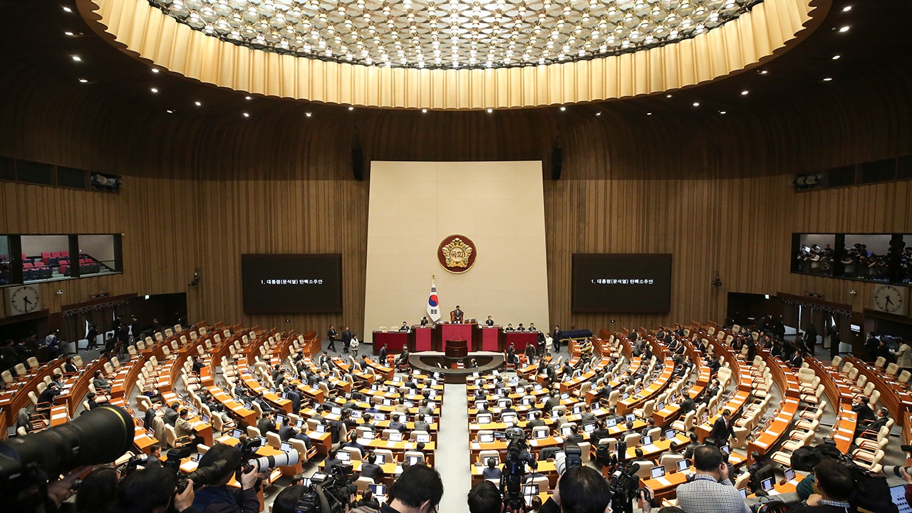 Парламент Южной Кореи объявил импичмент и.о. президента