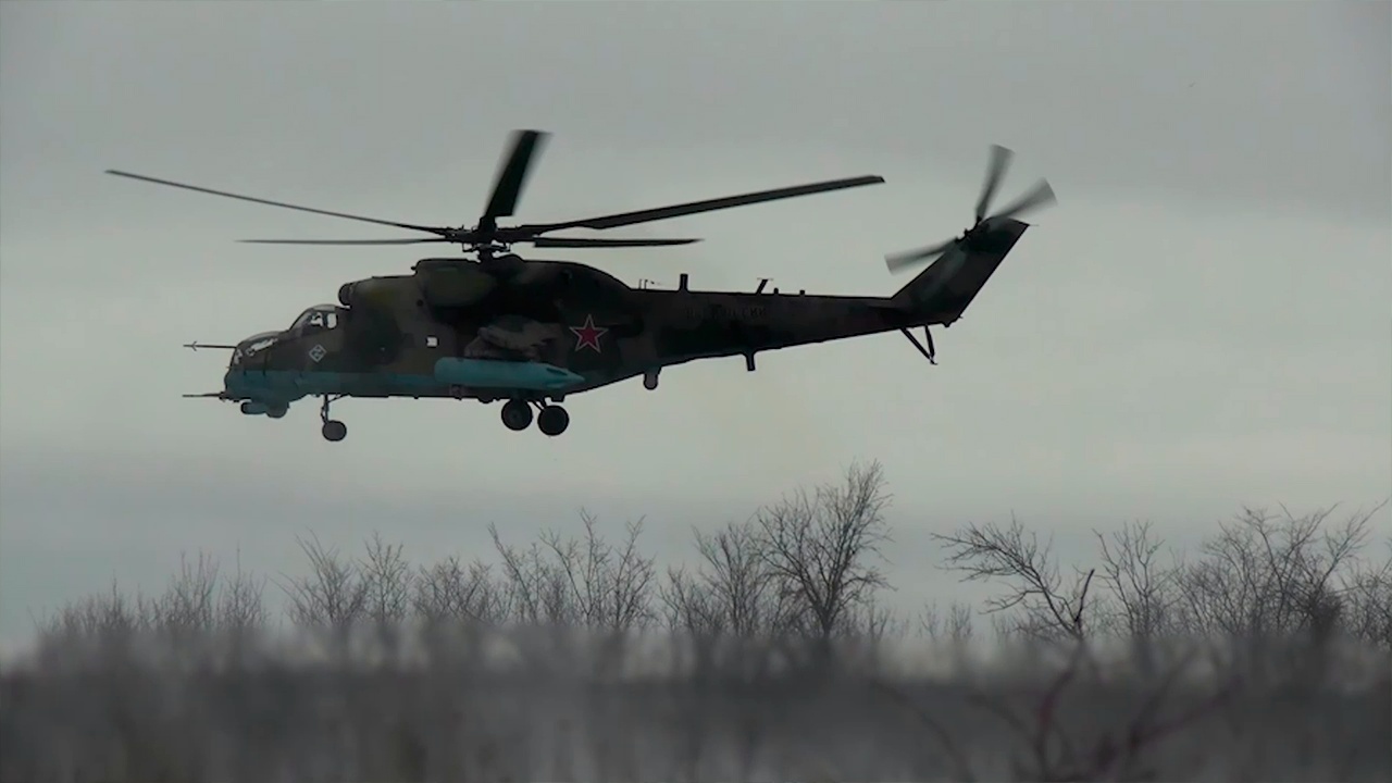 Экипаж Ми-35М разнес на куски украинский опорник в курском приграничье