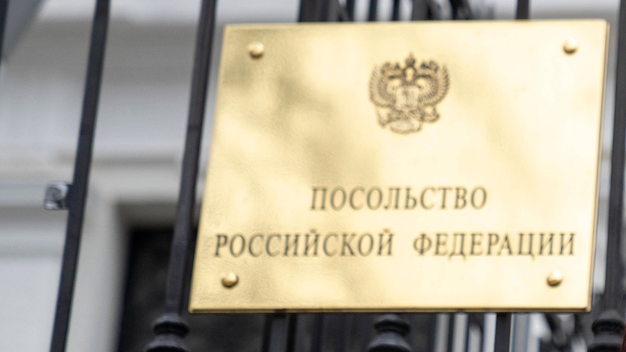 Постпред РФ в Вене Ульянов назвал бессмысленными санкции против РФ