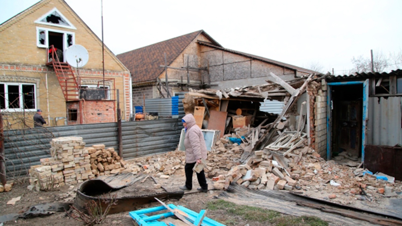 Боевики ВСУ выпустили 22 боеприпаса по ДНР, трое жителей ранены